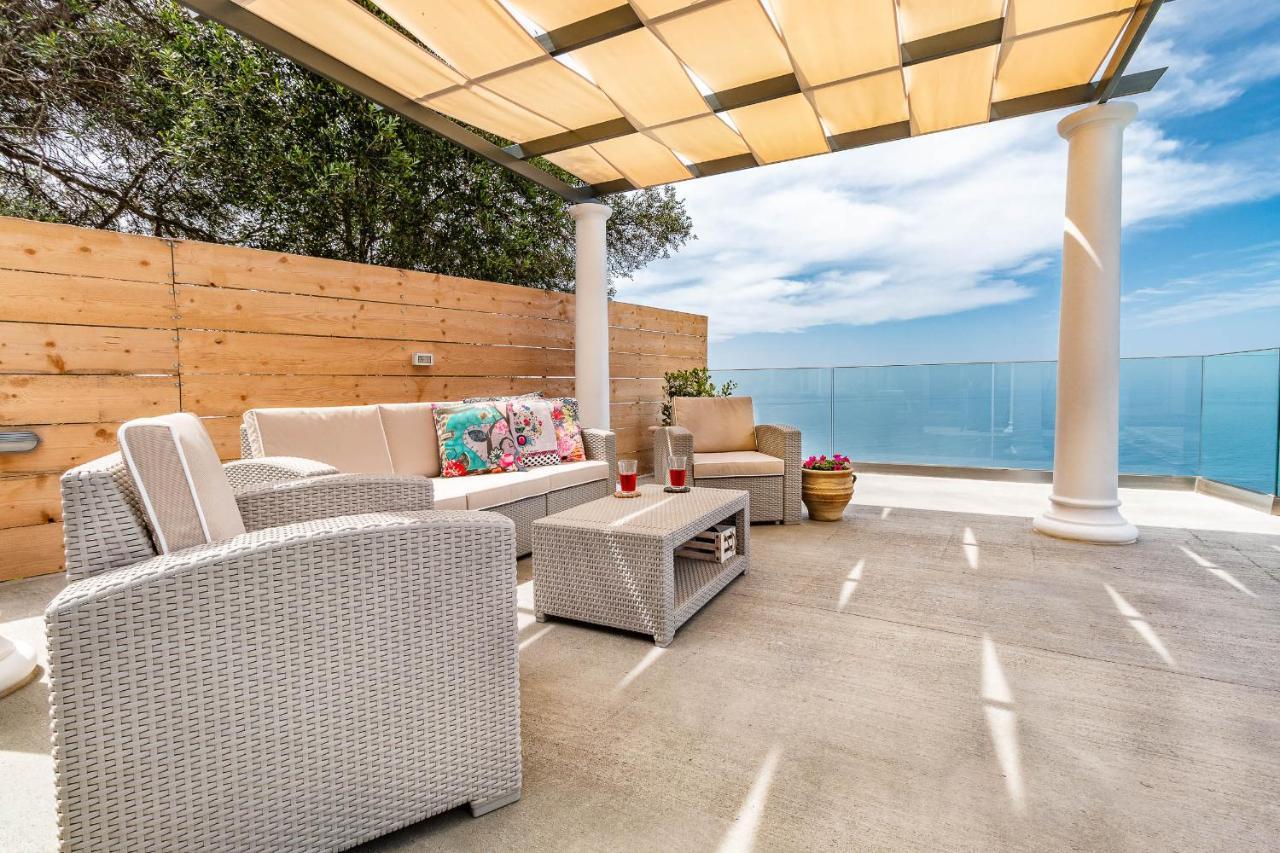 Ocean View - Luxury Villa Nefeli Kontogialos Екстер'єр фото