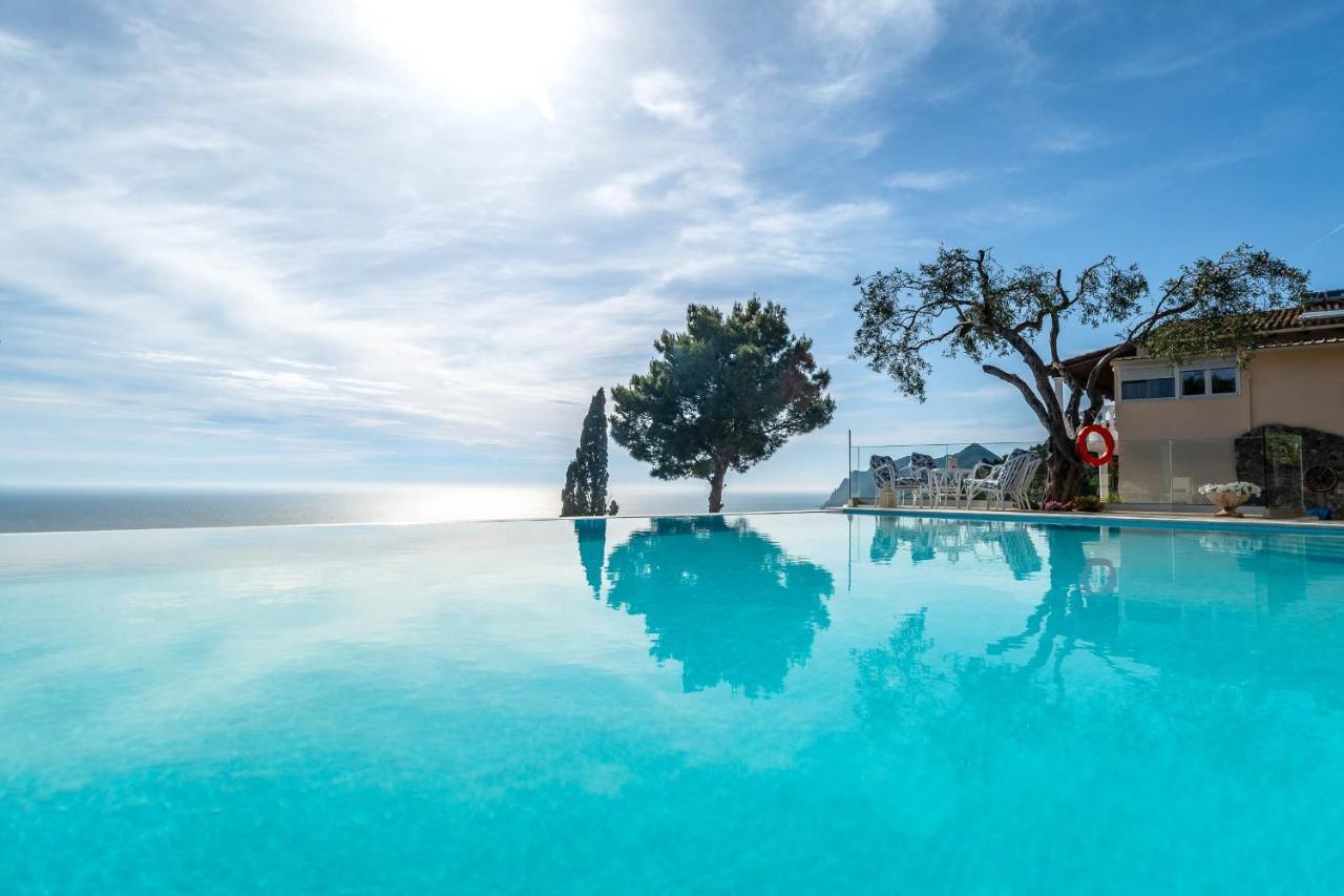 Ocean View - Luxury Villa Nefeli Kontogialos Екстер'єр фото